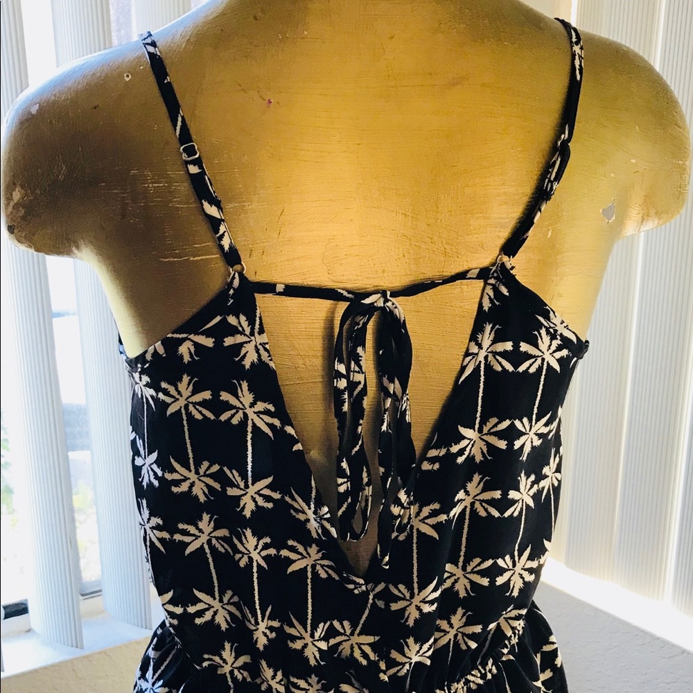 SALE!!  PALM TREE Print TROPICAL Shorts ROMPER M - Picture 7 of 8